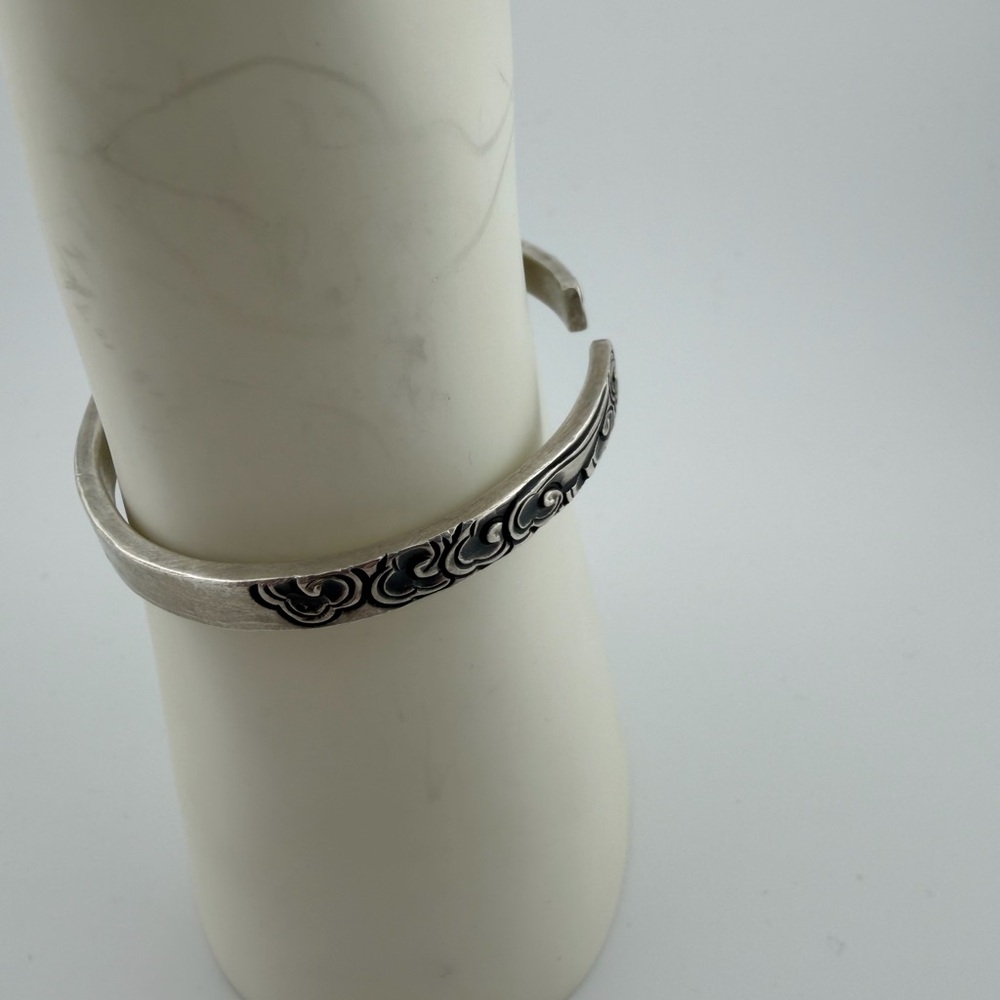 Bocai S999 Pure Silver Auspicious Cloud Cuff Bracelet | 30g Handmade | Beautifuf - Picture 6 of 10